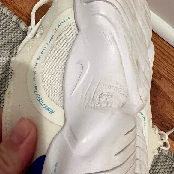 Nike Running Sneakers, Size 6 - Picture 12 of 13